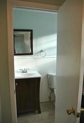 4th image of 50 Fernwood St