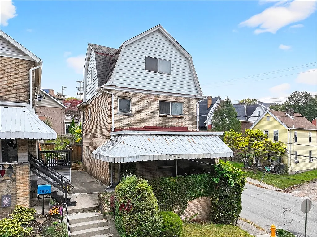 7800 Union Ave photo 1