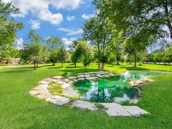 3rd image of 39551 Donigan Rd