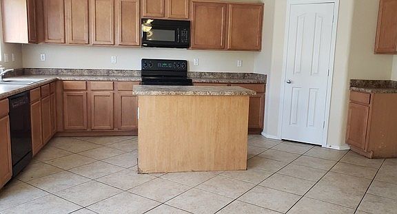 4th image of 11595 W Carol Ave