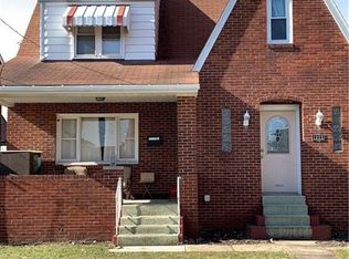 1215 Liberty Ave, Natrona Heights, PA