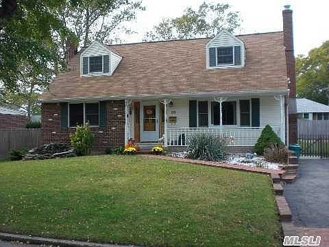 1st image of 30 Ellington Dr