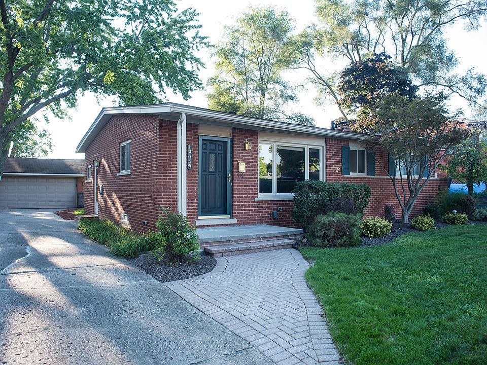 1st image of 19649 Hardy St