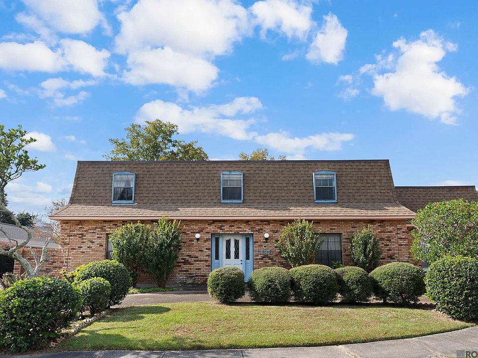 2nd image of 3816 Lake La Berge Ct