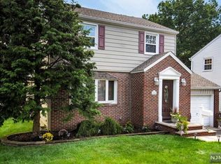 38 Glenview Rd, Nutley, NJ 07110