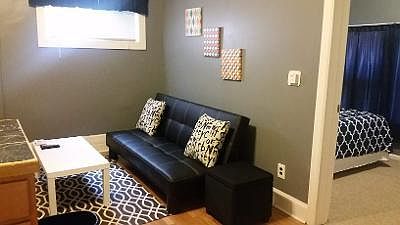 4th image of 1518 N Van Buren St #1516