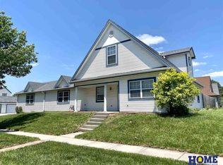 601 Village Ave, Lincoln, NE 68503