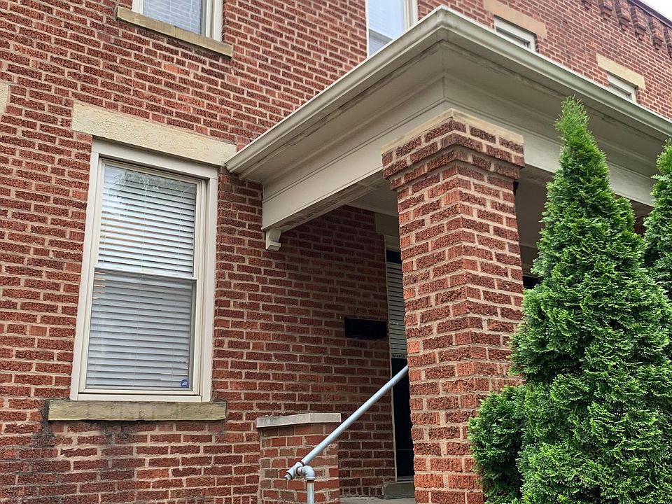 Exterior - Front Porch