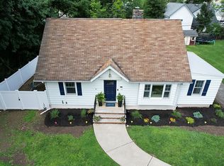 58 Ramapo Rd, Hewitt, NJ 07421