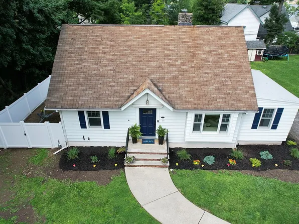 58 Ramapo Rd, Hewitt, NJ 07421