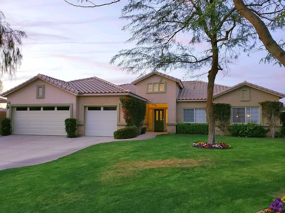 2nd image of 45520 Seacliff Ct