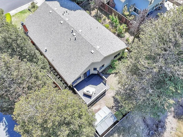 2200 Forsythia Way — Photo 26
