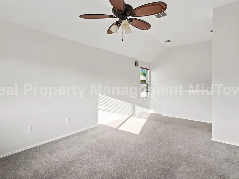 12620 Summerwood Dr — Photo 13