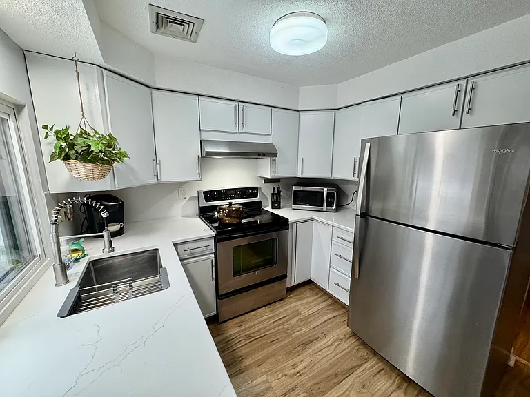 300 Brittany Farms Rd #C — Photo 23