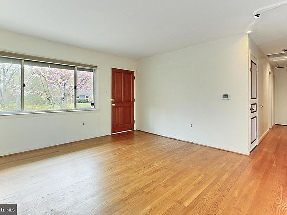 5th image of 7241 Vellex Ln