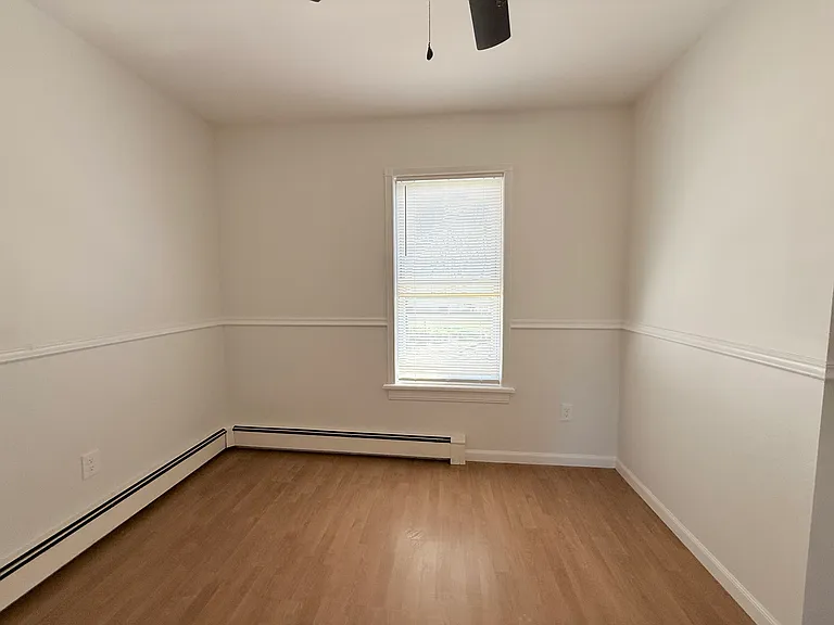 29 Allen St #1 — Photo 7