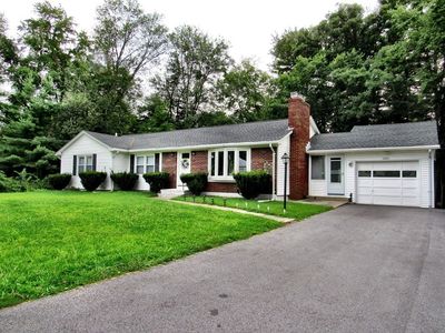 1200 School St, Webster, MA, 01570