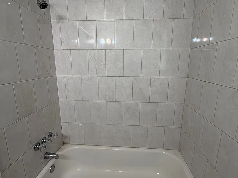 2726 Cranston Rd — Photo 9