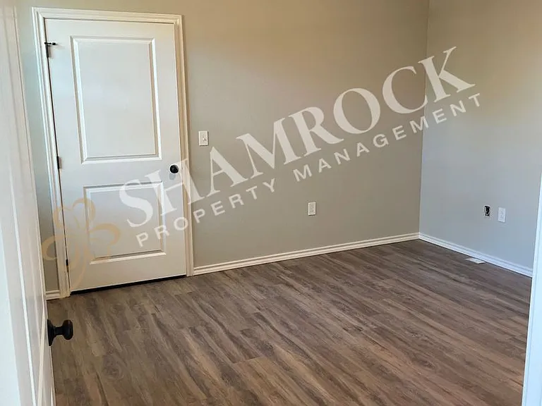 701 N New Rd #102 — Photo 13