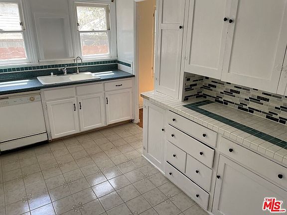 4th image of 1714 S Marvin Ave