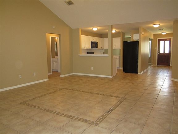 3rd image of 7919 Fall Glen Dr