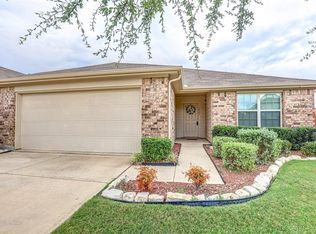 3061 Wakecrest Dr, Fort Worth, TX 76108