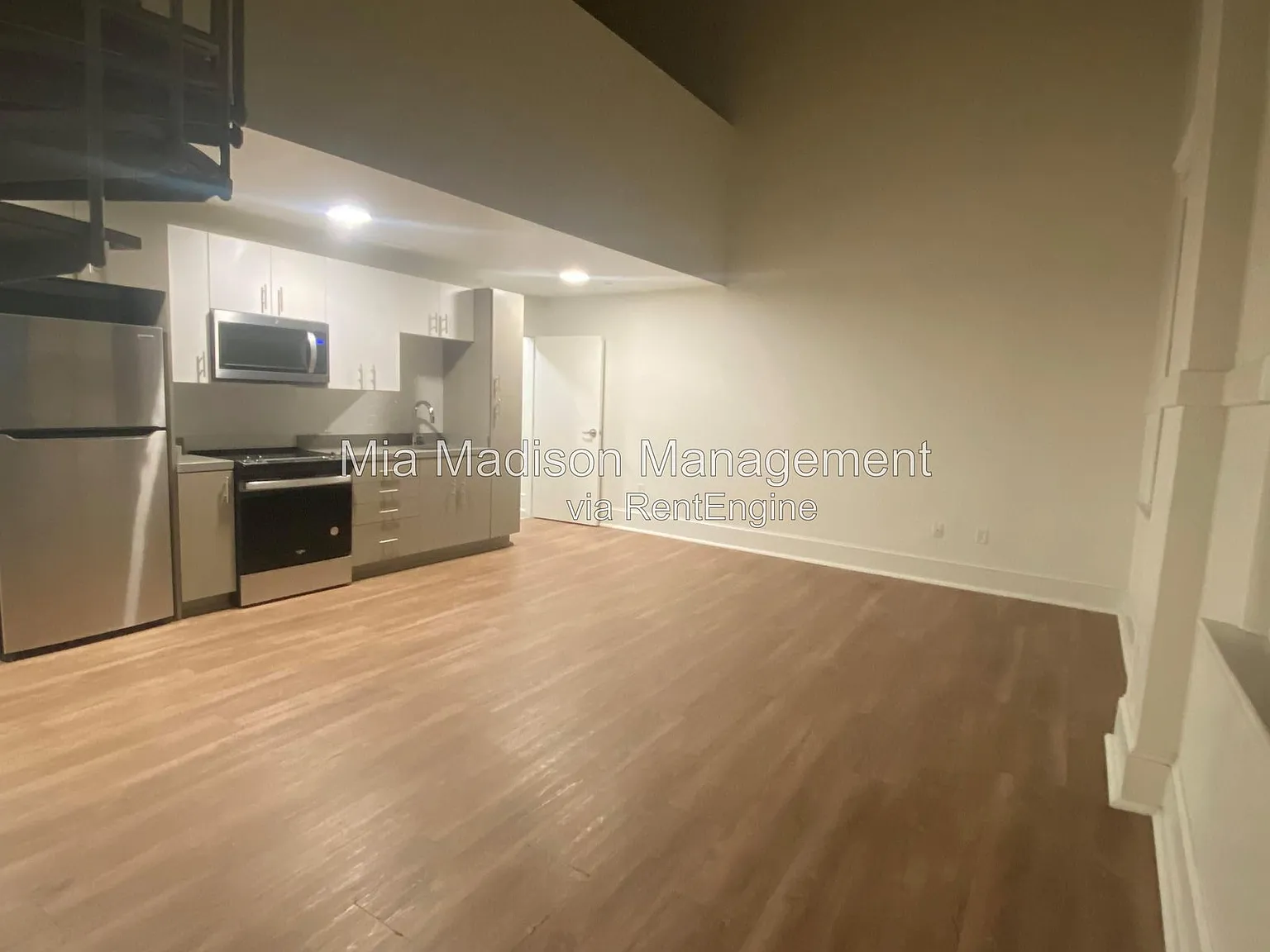 1 bed, 2.0 bath, $1,200 — Photo 3
