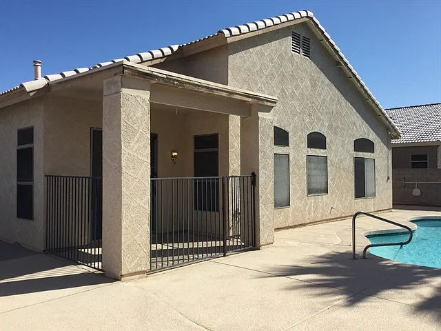 9435 W Pierson St — Photo 21