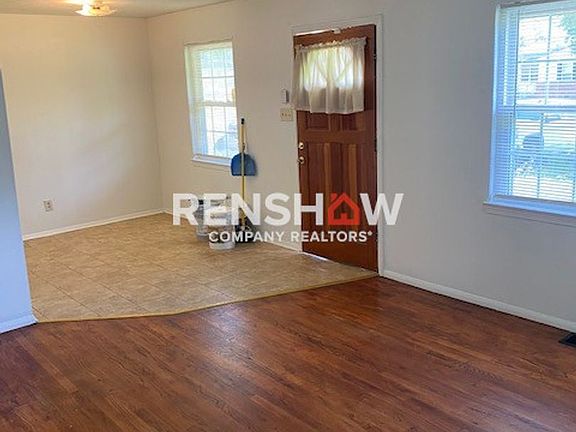 3rd image of 1625 Buxton Ave
