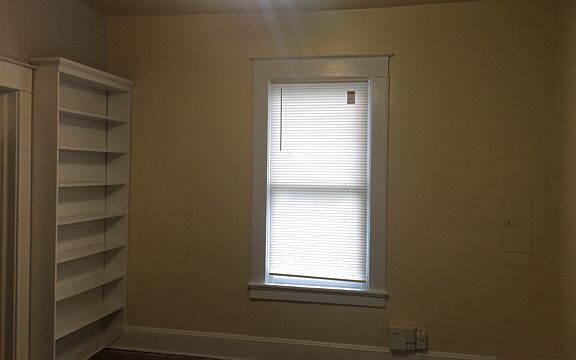 4th image of 2212 Royall Ave