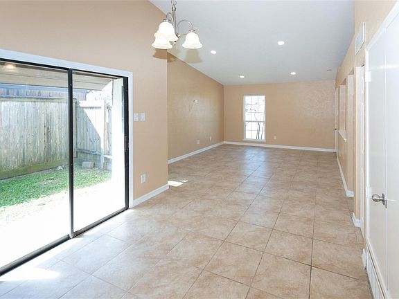 3rd image of 5610 Wallis Trail Ct