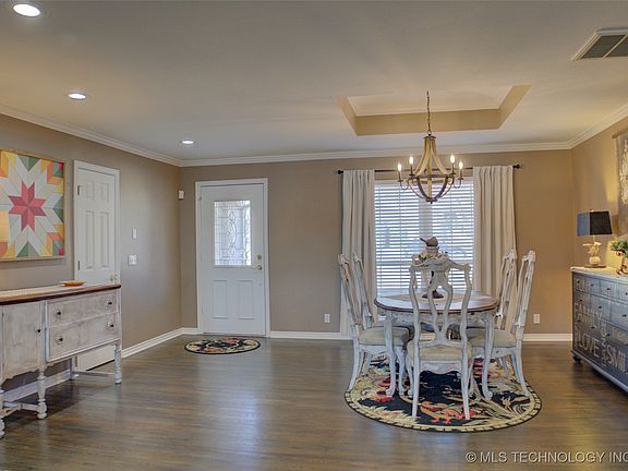 3rd image of 13623 S 18th Pl