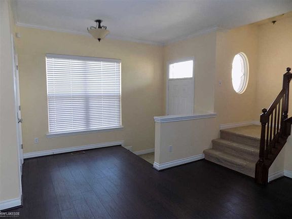 4th image of 6056 Windemere Ln