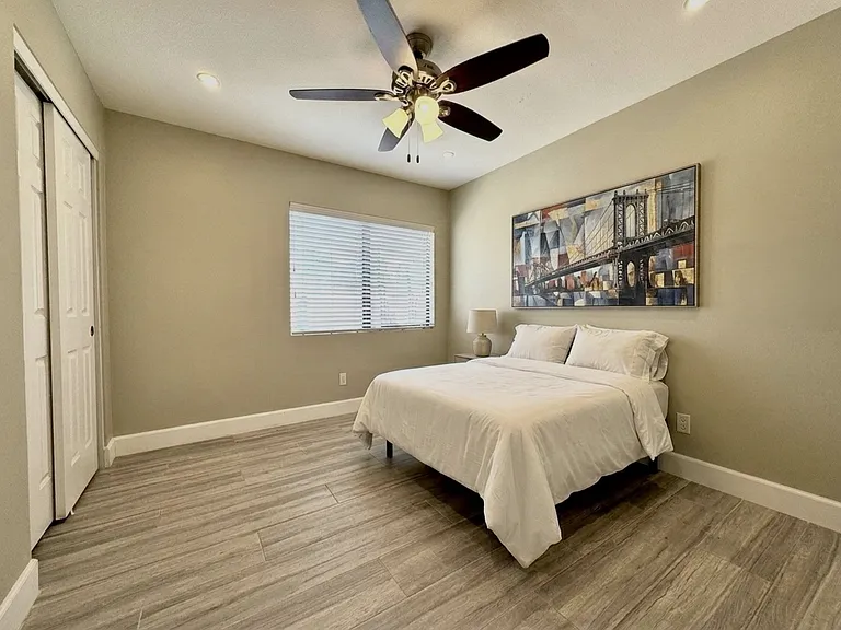 9104 E Sharon Dr — Photo 25
