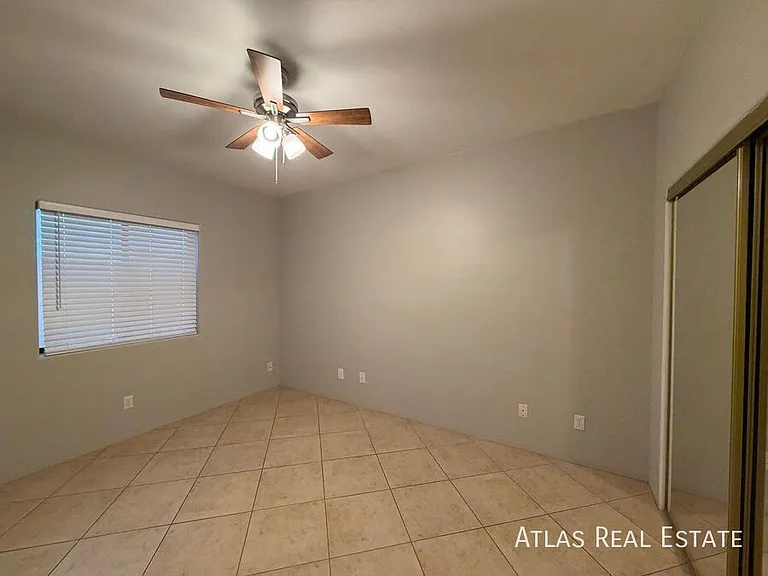311 W Pastime Rd #1 — Photo 8