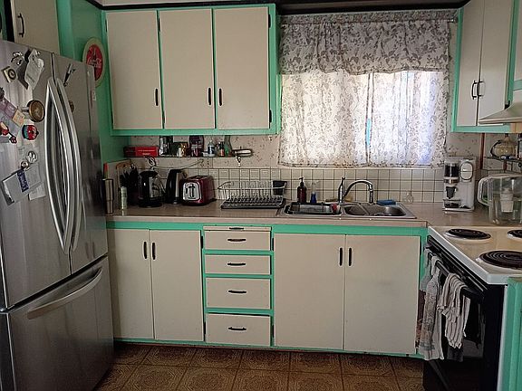 3rd image of 15130 S Maple Lane Rd