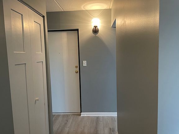 2nd image of 850 Des Plaines Ave APT 602
