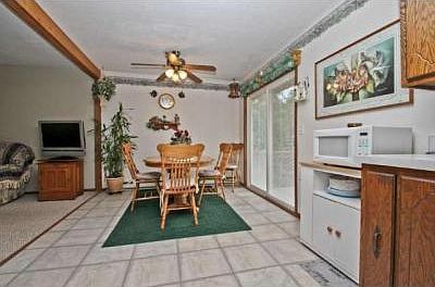 3rd image of 24829 Lincoln Ct NE