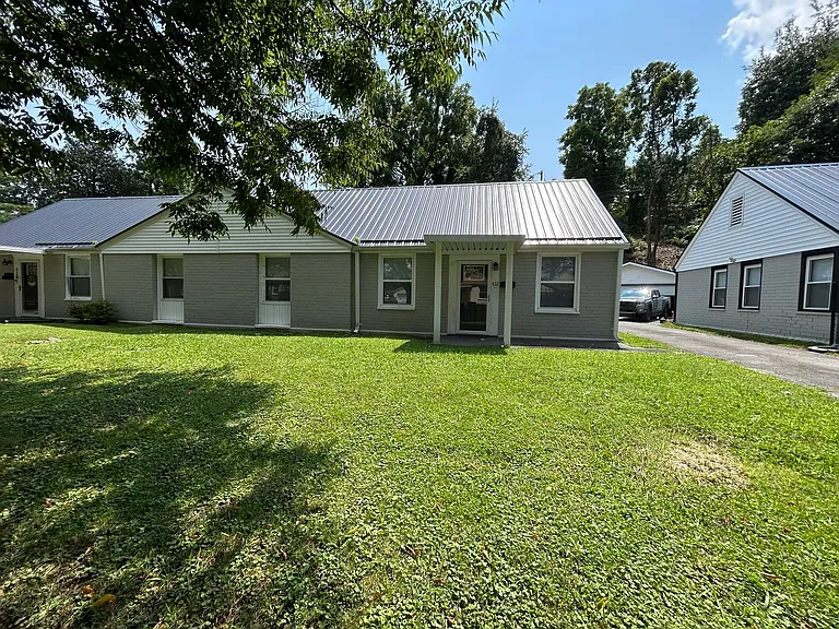 422 Sequoyah Dr — Photo 2