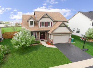 724 N Sleepy Hollow Ln, Romeoville, IL 60446