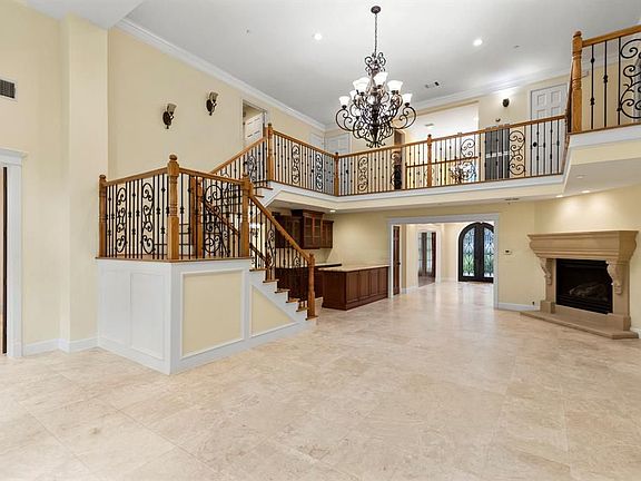 5th image of 11518 Summerhill Ln