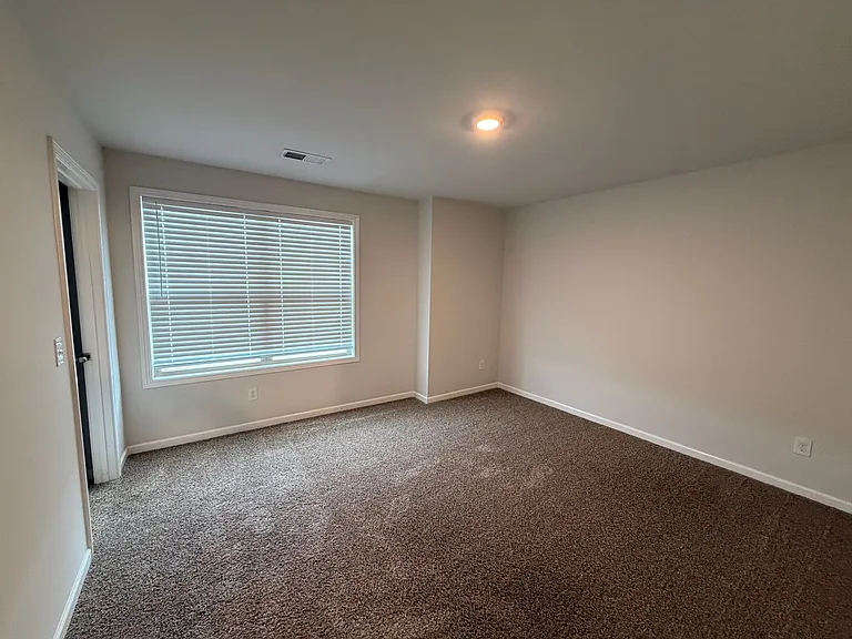 1103 Black Oak Dr — Photo 21