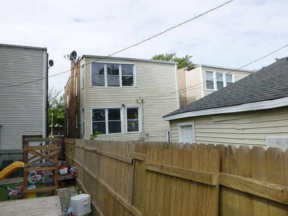 5th image of 6545 S Talman Ave