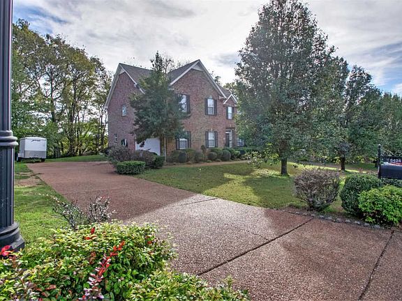 2nd image of 5424 Incline Dr