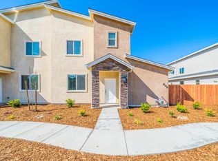 898 Congaree Ln, Redding, CA 96001