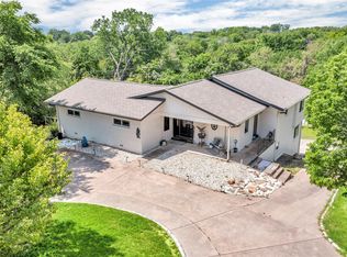 110 Vanshire Rd W, Lakeside, TX 76108