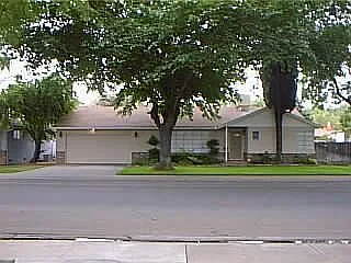 1514 Cherrywood Dr photo 1