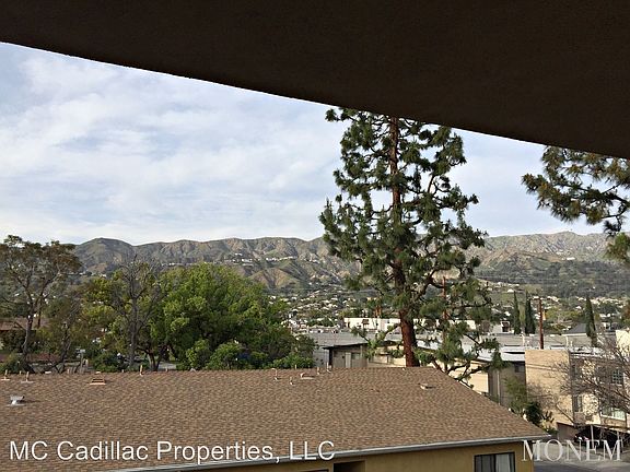 5th image of 1725 Grismer Ave APT 310