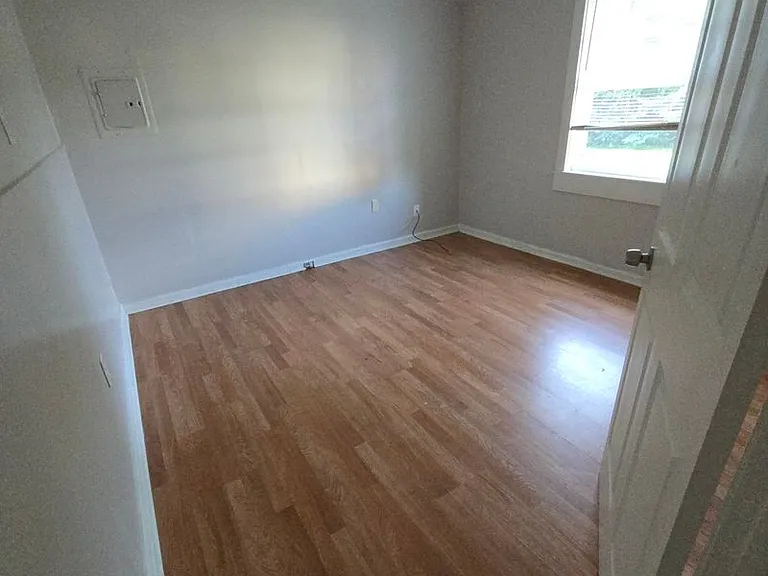 682 Boston St #1 — Photo 7