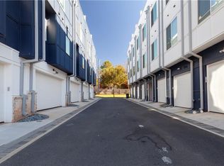 1606 Rock Dam Dr Unit 11, Atlanta, GA 30317